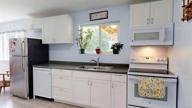 2113 Amethyst Way, House other with 5 bedrooms, 3 bathrooms and 2 parking in Sooke BC | Image 38