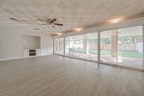 2511 Maroneal St, Houston, TX, 77030-3117 | Card Image