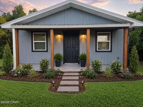 2806 E 3rd St, Panama City, FL, 32401-5445 | Card Image