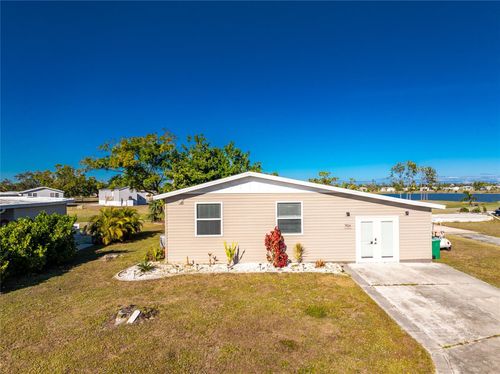 7524 Ratan Cir, PORT CHARLOTTE, FL, 33981-2660 | Card Image
