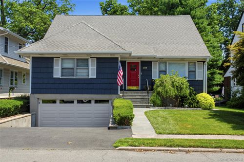 419 Beach Ave, Mamaroneck, NY, 10543-2707 | Card Image