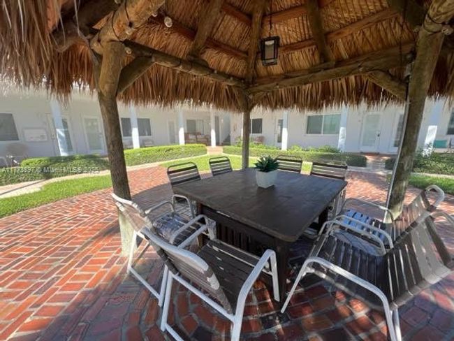 APT-17 - 4228 N Ocean Dr, Condo with 0 bedrooms, 1 bathrooms and null parking in Lauderdale By The Sea FL | Image 34