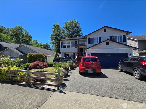 6608 79th Dr Ne, Marysville, WA, 98270-6577 | Card Image