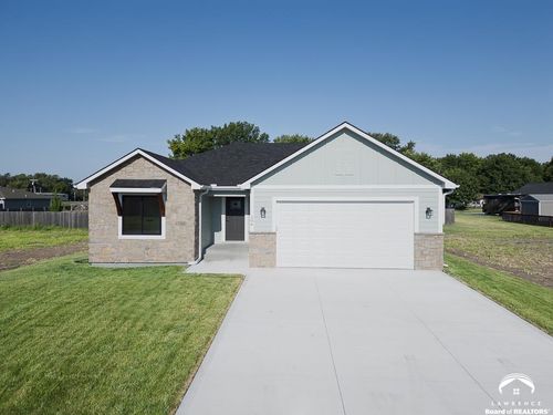 106 Hickory Street, Perry, KS, 66073 | Card Image