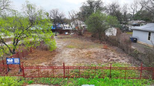324 Truax, San Antonio, TX, 78204-3029 | Card Image