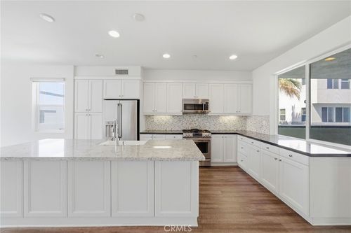 1688 Shoreline Way, Costa Mesa, CA, 92627-3686 | Card Image