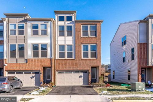 42440 Dogwood Glen Sq, STERLING, VA, 20166-2717 | Card Image
