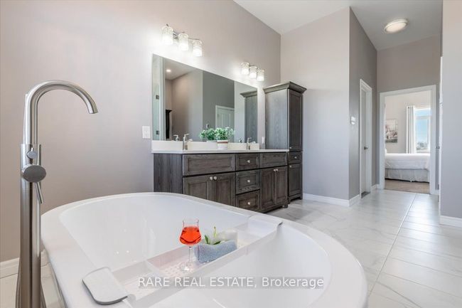 9157 30 Th Sideroad, Home with 3 bedrooms, 4 bathrooms and 20 parking in Adjala-Tosorontio ON | Image 20