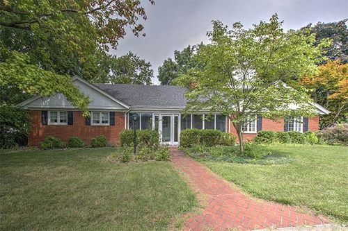 612 W Karen Dr, Decatur, IL, 62526-1436 | Card Image
