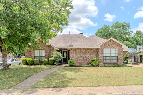 522 E Lanett Dr, Desoto, TX, 75115-5066 | Card Image