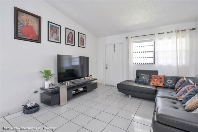 5-20 - 18210 Mediterranean Blvd, Condo with 2 bedrooms, 2 bathrooms and null parking in Hialeah FL | Image 4