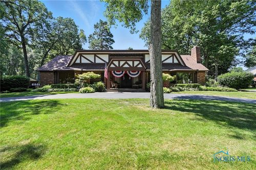 4567 Torquay Ave, Toledo, OH, 43615-1680 | Card Image