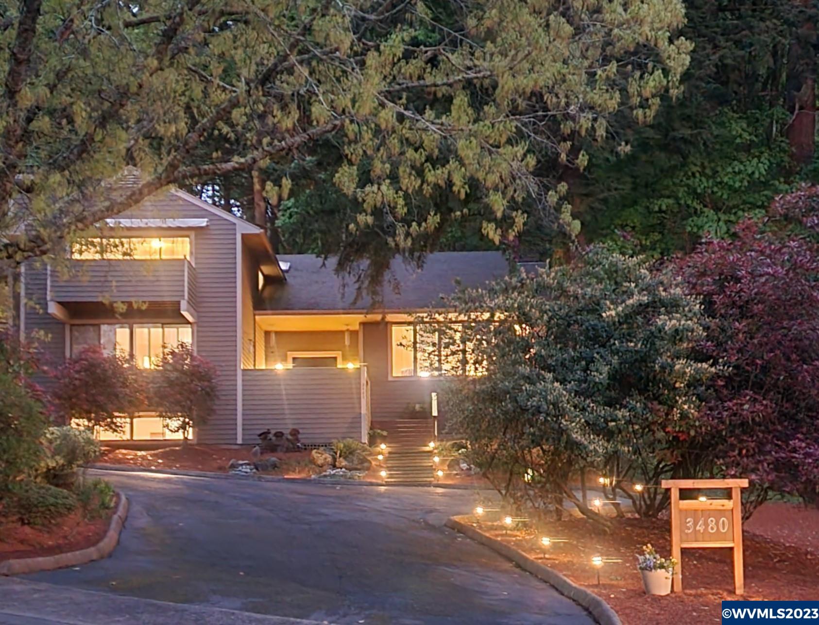Azalea Dr, Salem, OR 97302