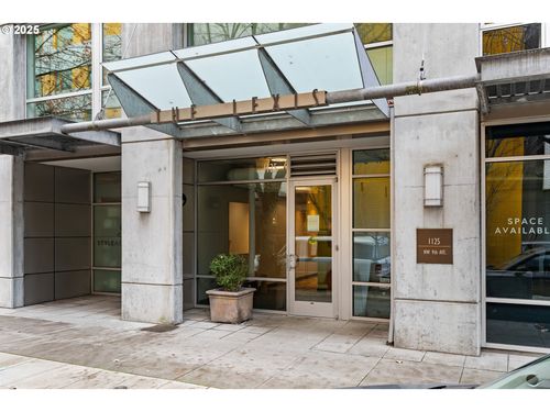 517-1125 Nw 9th Ave, Portland, OR, 97209-2871 | Card Image
