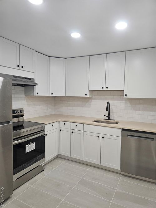 apt-c2-530 Hudson Ave, Cedarhurst, NY, 11516-1645 | Card Image