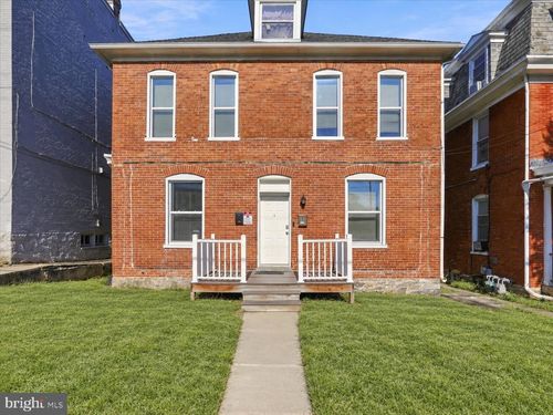 329 Summit Ave, HAGERSTOWN, MD, 21740-6041 | Card Image