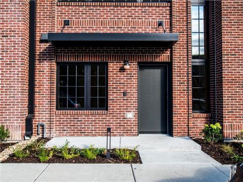 1923 Locust St, Kansas City, MO, 64108-1195 | Card Image