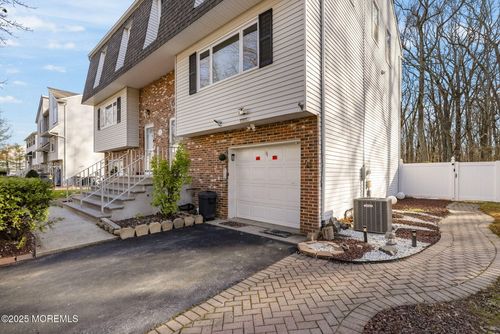 21 Lone Star Ln, Manalapan, NJ, 07726-3877 | Card Image