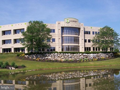 310-320 Granite Run Dr, LANCASTER, PA, 17601-6806 | Card Image