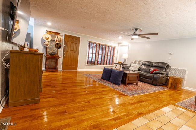 9266 Forest Rd, House other with 4 bedrooms, 4 bathrooms and null parking in Coeburn VA | Image 8