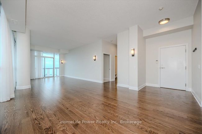 2102 - 1 Hurontario St, Condo with 2 bedrooms, 3 bathrooms and null parking in Mississauga ON | Image 10