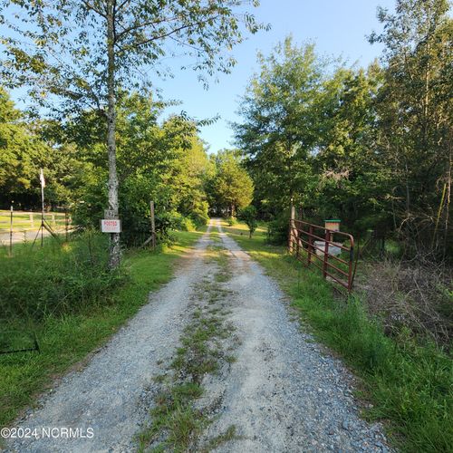 30-471 Turlington Dr, Benson, NC, 27504-9709 | Card Image