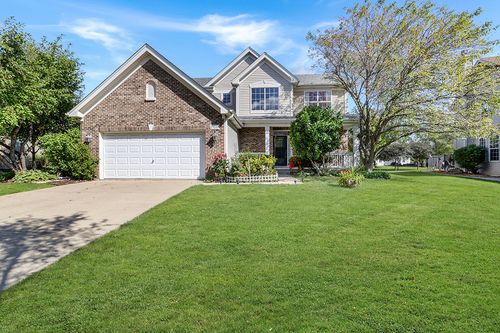 25226 Balmoral Dr, Shorewood, IL, 60404-8371 | Card Image