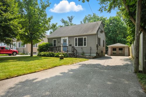 7 Magee St, London, ON, N5W1C5 | Card Image
