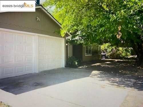 230 Cleaveland Rd, Pleasant Hill, CA, 94523 | Card Image