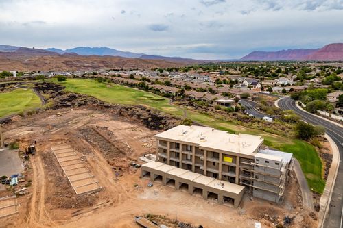 60-271 N Country Ln, St George, UT, 84770-8409 | Card Image
