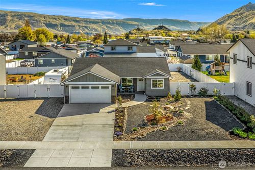 440 Margaux Loop, Malaga, WA, 98828 | Card Image