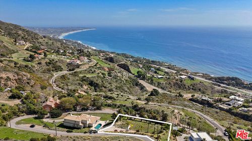 4417 Vista Del Preseas, MALIBU, CA, 90265-2540 | Card Image