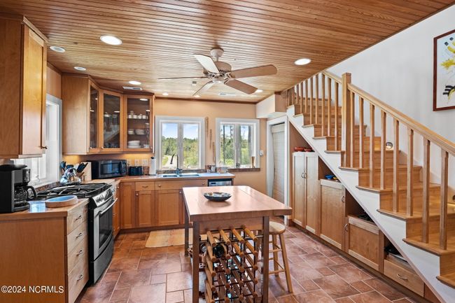 1411 Pasture Point Rd, House other with 3 bedrooms, 3 bathrooms and 4 parking in Merritt NC | Image 64