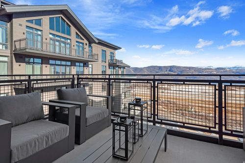 1702 W Glencoe Mountain Way, Park City, UT, 84060-7946 | Card Image