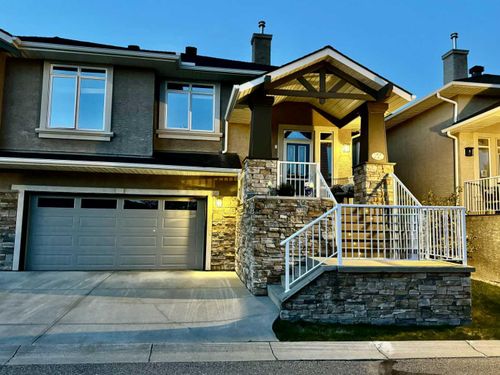 22 Discovery Woods Villas Sw, Calgary, AB, T3H5A7 | Card Image