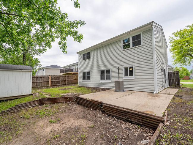 930 W Bryn Mawr Ave, House other with 3 bedrooms, 2 bathrooms and 2 parking in Roselle IL | Image 16