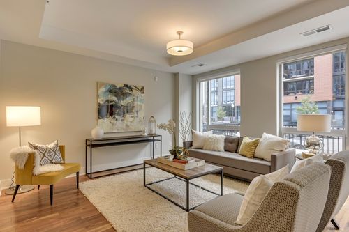 apt-104-212 10th Ave S, Minneapolis, MN, 55415-1344 | Card Image