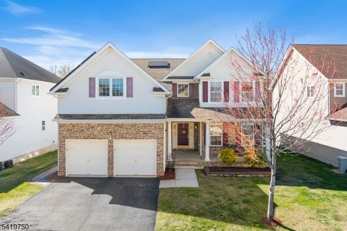 6 Quick Ct, Somerset, NJ, 08873-7485 | Card Image