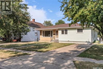 405 Garfield St, House other with 3 bedrooms, 2 bathrooms and null parking in Davidson SK | Image 2