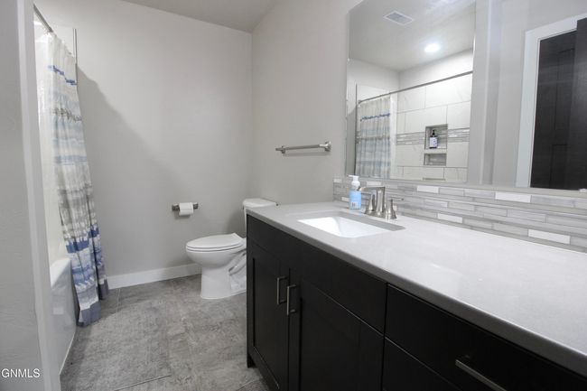 full bathroom basment | Image 30