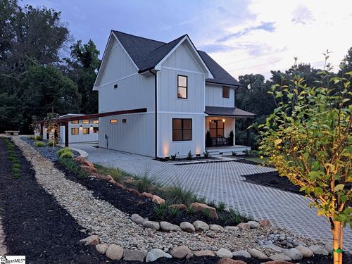 170 Keith Dr, Greenville, SC, 29607-1453 | Card Image