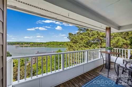 12-9709 Emerald Point Dr, Charlotte, NC, 28278-6583 | Card Image