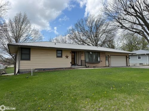 110 N Osceola Street, Osceola, IA, 50213 | Card Image