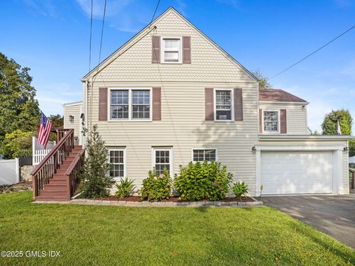 11 Rockland Pl, Greenwich, CT, 06831-5114 | Card Image