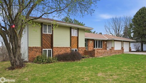 959 Oak Rd, Harlan, IA, 51537-5512 | Card Image