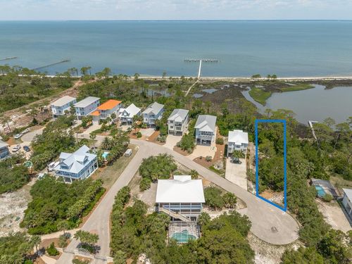 1645 Wayfarers Ct, Saint George Island, FL, 32328-3124 | Card Image