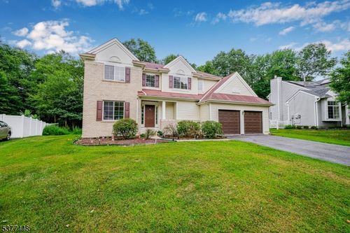 38 Crestwood Cir, Budd Lake, NJ, 07828-2536 | Card Image