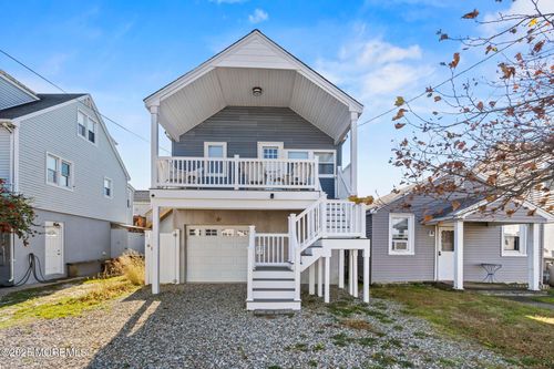 307 Sampson Ave, Seaside Heights, NJ, 08751-1828 | Card Image