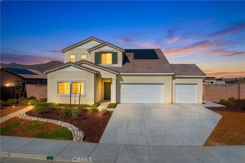 28390 Cats Claw Dr, Winchester, CA, 92596-8247 | Card Image