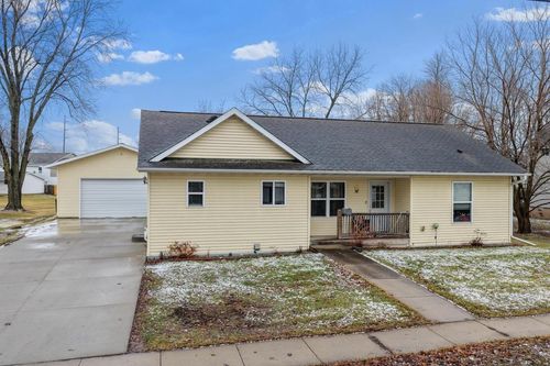 867 Plank Road, MENASHA, WI, 54952 | Card Image